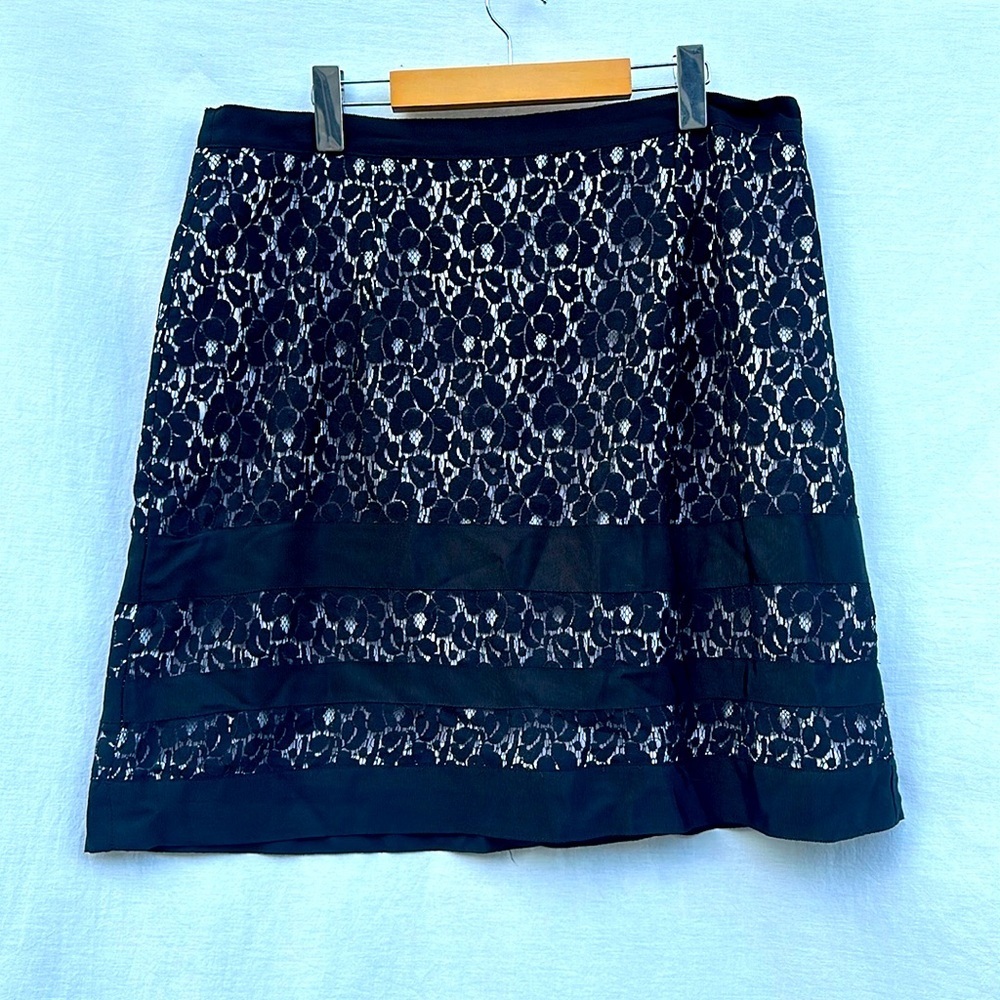 Ricki’s Floral Lace Like Skirt
